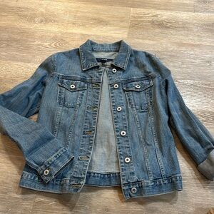 Women’s jean jacket